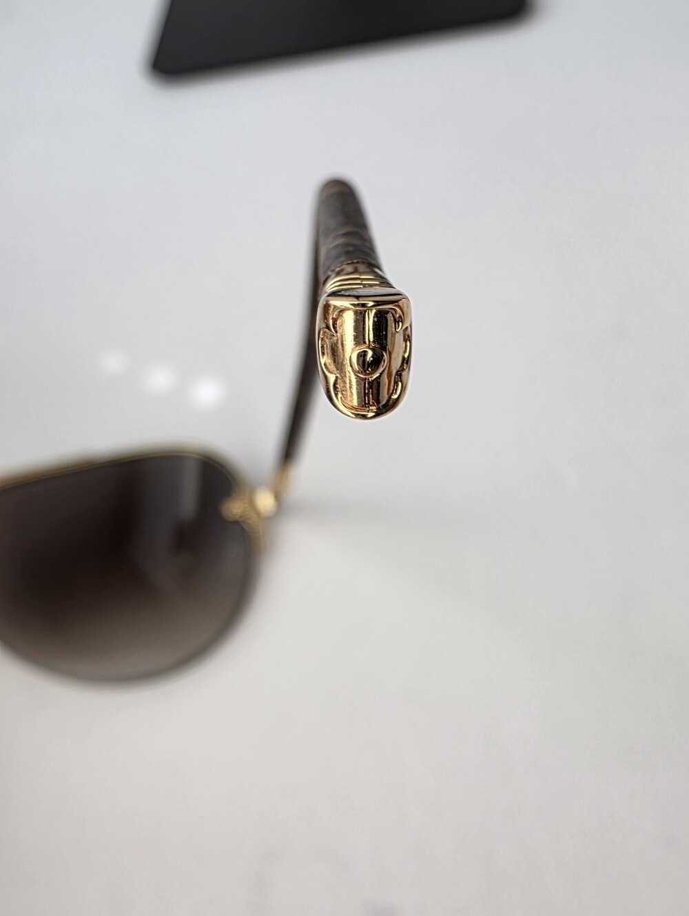 Louis Vuitton Monogram Petite Viola Pilote Aviator Sunglasses - Picture 15 of 16